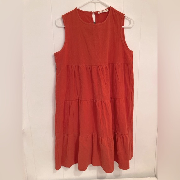 Red Sleeveless dress - Picture 1 of 3